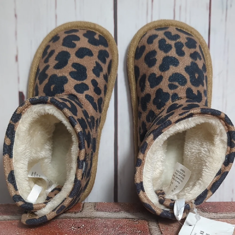 H&M Leopard Print Ankle Booties Soft Cozy Fluffy Lined Toddler Girl NWT Size 8.5